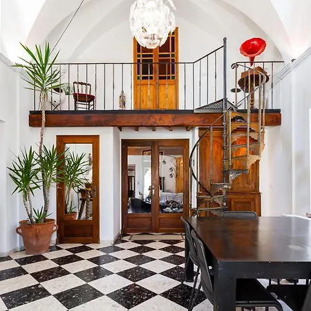 Bed & Breakfast Du Couvent, Aux Paons