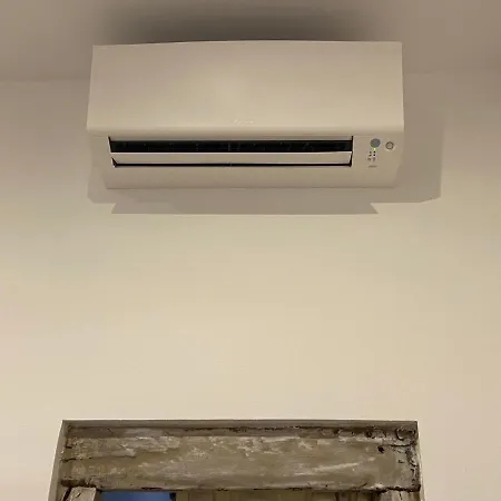 Du Couvent, Aux Paons